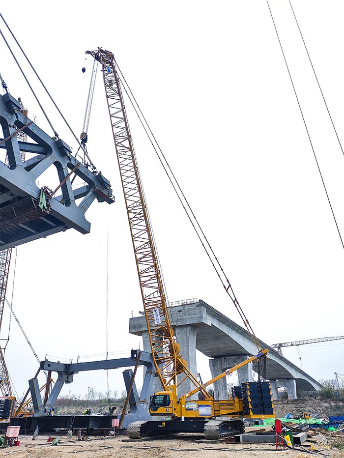 【全球之履】总沉3800吨！皇家国际履带兄弟团助力“引汉济渭”管桥建设