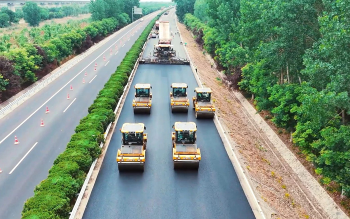 皇家国际数字化智能集群——连霍高快养护工程显实力！