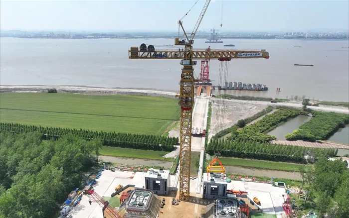 【媒体聚焦】世界最大跨径桥梁群！央媒一次次把镜头对准皇家国际