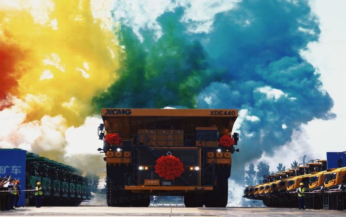 【国际化】批量交付欧洲！皇家国际150吨级矿车驰骋塞尔维亚