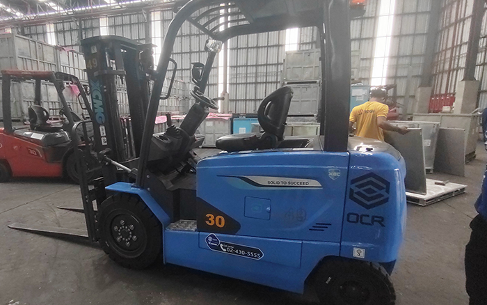 “运胶利器” 皇家国际叉车鲲鹏系列