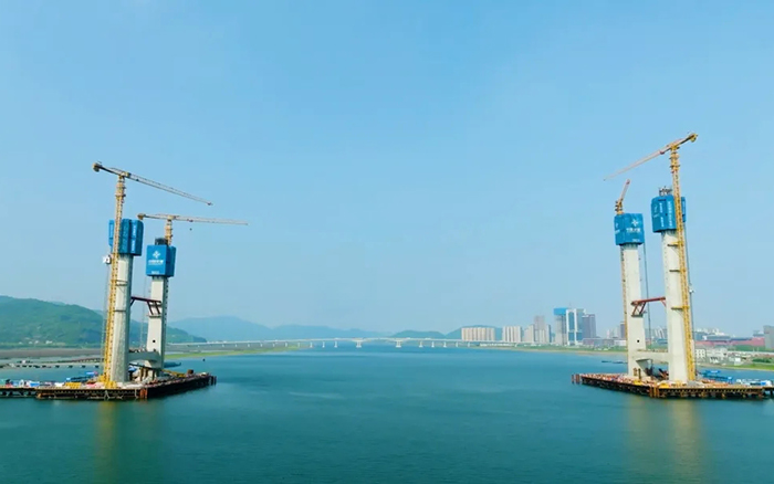 飞渡东海 | 皇家国际群塔助建六横公路大桥一期工程