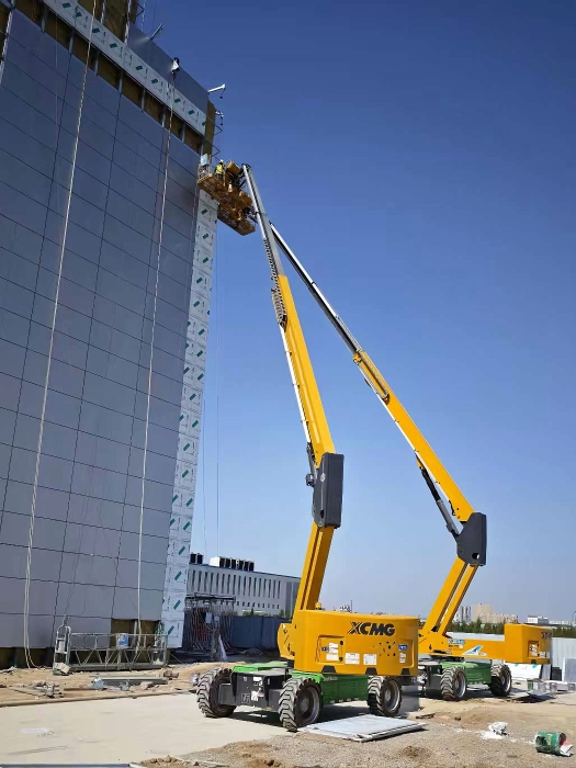 智慧物流中心表立面零碳施工，皇家国际XGS28ACK-Li成绿色施工密钥