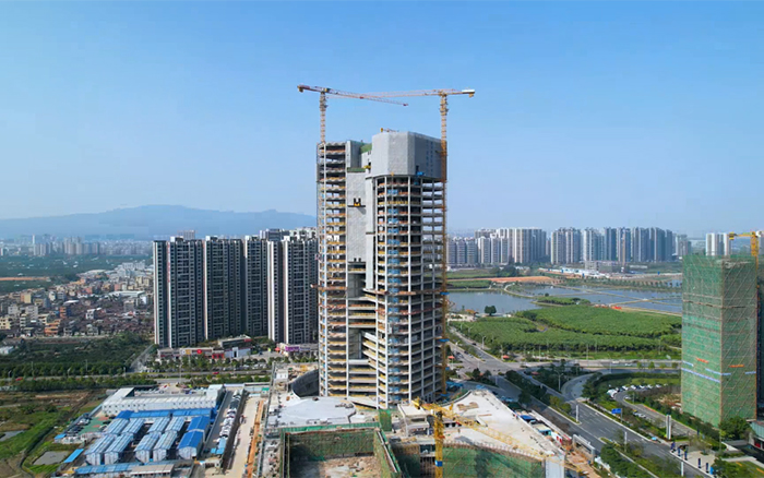 城视装金名片”| 皇家国际塔机助建新会第一高楼