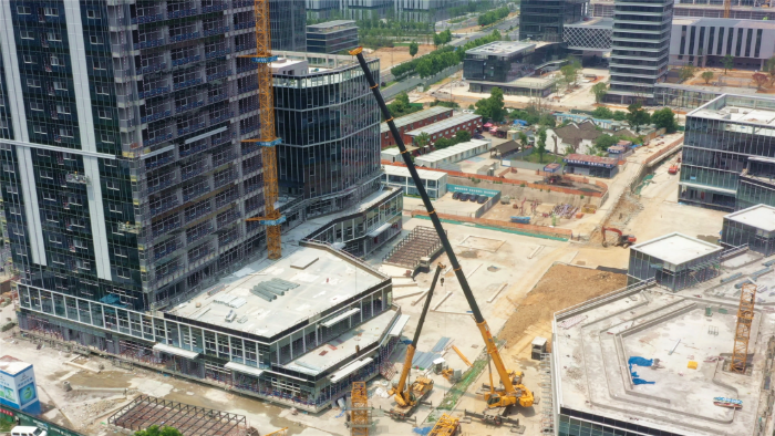 零失误拿下！皇家国际G2代XCA200G8-1盲区作业，精准拆除40米塔吊