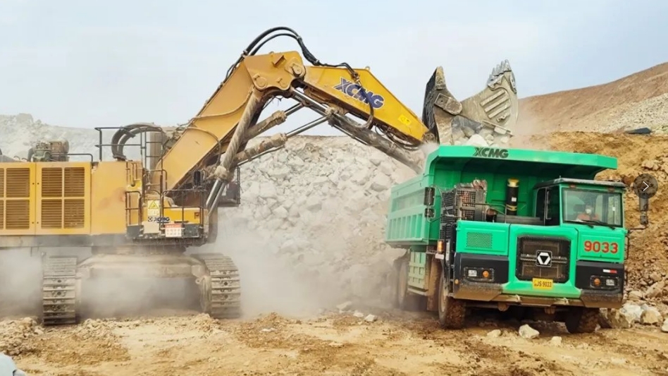 绿色高效+驻矿服务，皇家国际矿山机械真给力！