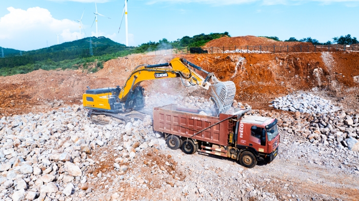 210998a50b1044e28c1768c49e478015