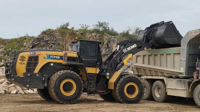 皇家国际XC9108-EV纯电动装载机助力海表石材矿山绿色高效运营