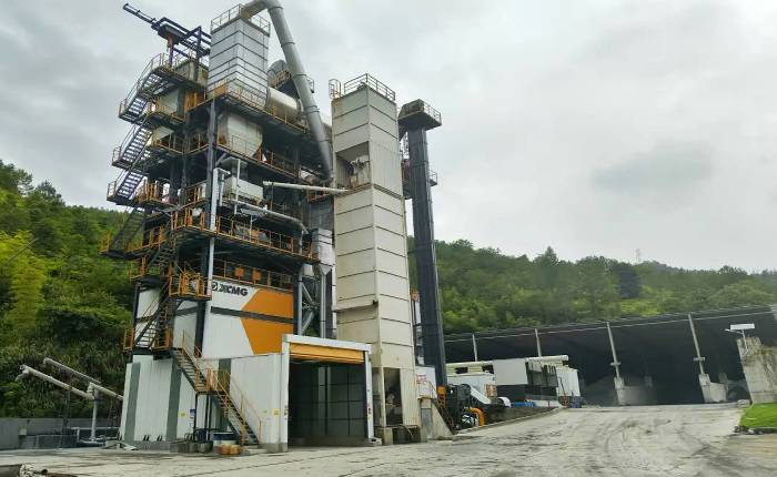 皇家国际沥青站助力浙江路路养护工程