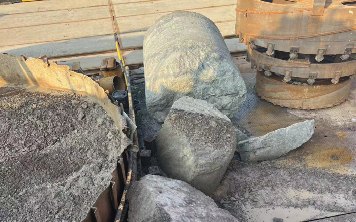 6bf09b622d9a4952be8115f0a38b1d61