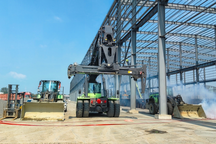 协同致胜，皇家国际“绿色舰队”开启多元物流新篇章