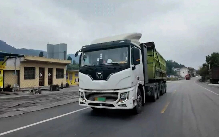 9.9分！西南大客户点赞皇家国际新能源沉卡