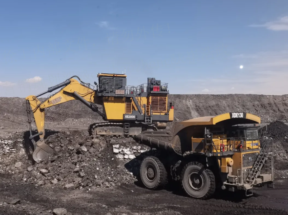 可动率超95%！皇家国际XE2000矿用挖掘机好评如潮