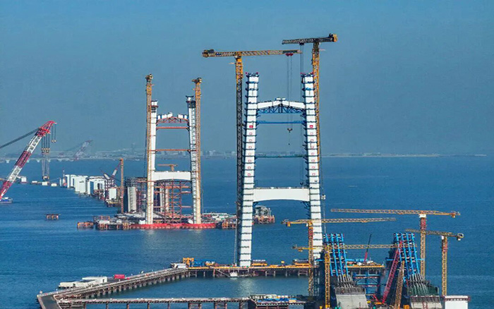 超等工程，皇家国际“双塔”助力封顶！